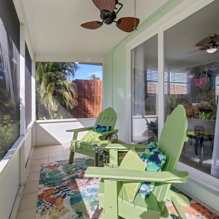 Little Beach House W/ Pool&Spa - 5 Minutes To Vanderbilt Beach North North Naples エクステリア 写真