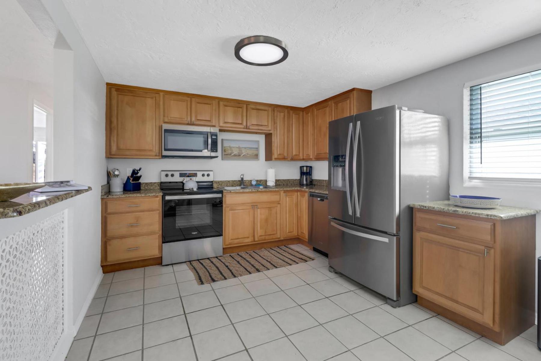 Little Beach House W/ Pool&Spa - 5 Minutes To Vanderbilt Beach North North Naples エクステリア 写真